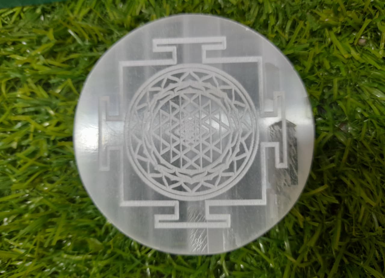 Selenite Charging Plate